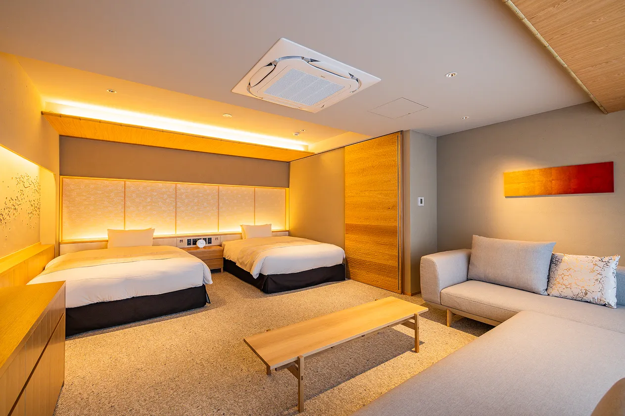 Deluxe Twin Room with River View 桜洛（おうらく）／ 月詠（つきよみ）